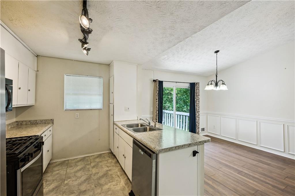 5602 ST THOMAS Drive