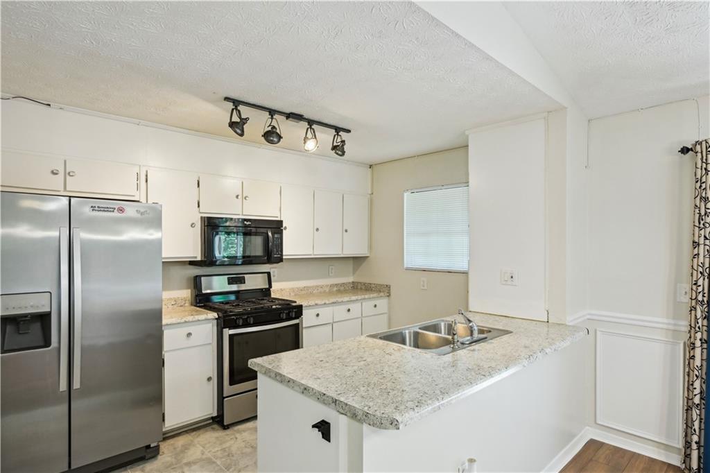 5602 ST THOMAS Drive