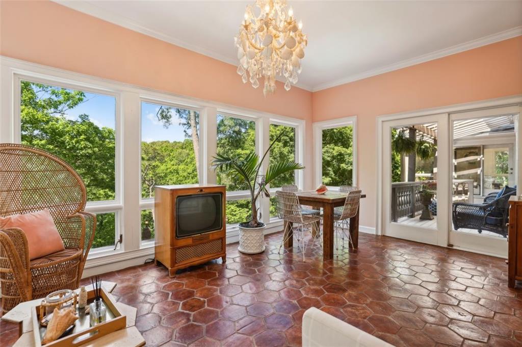 500 TAM OSHANTER Drive SE