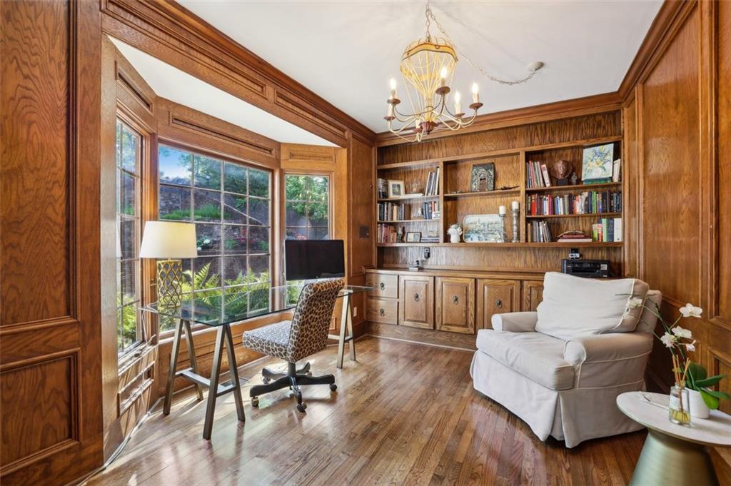 500 TAM OSHANTER Drive SE