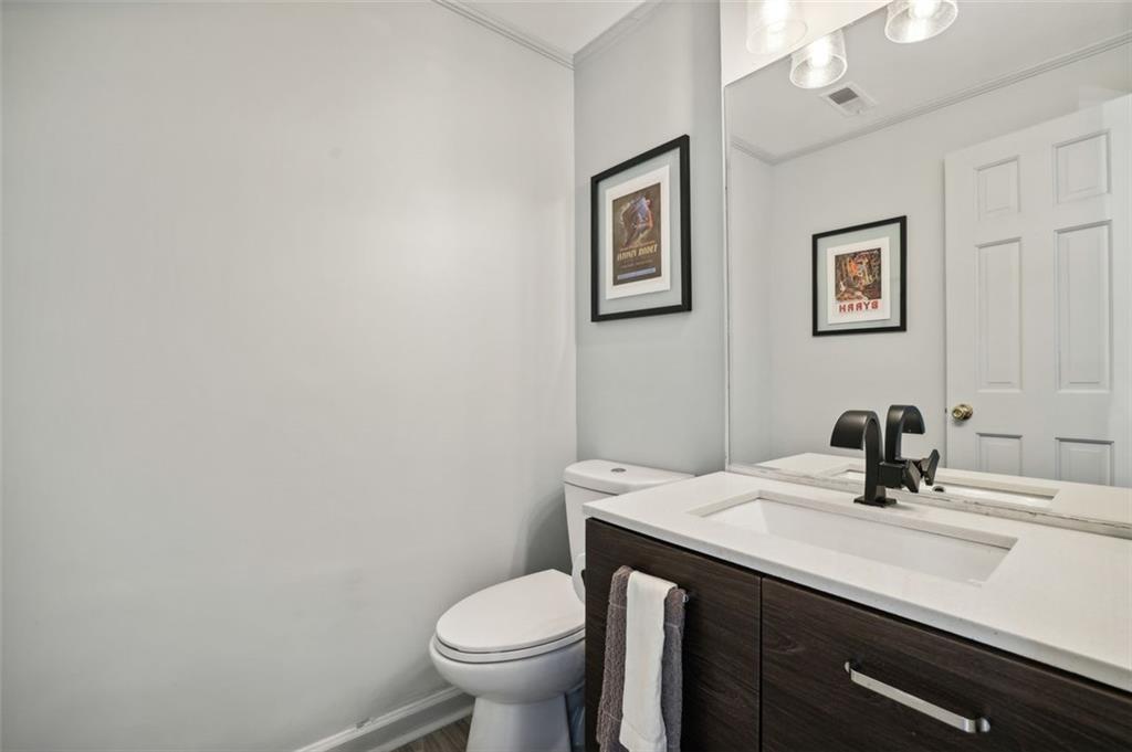 500 TAM OSHANTER Drive SE