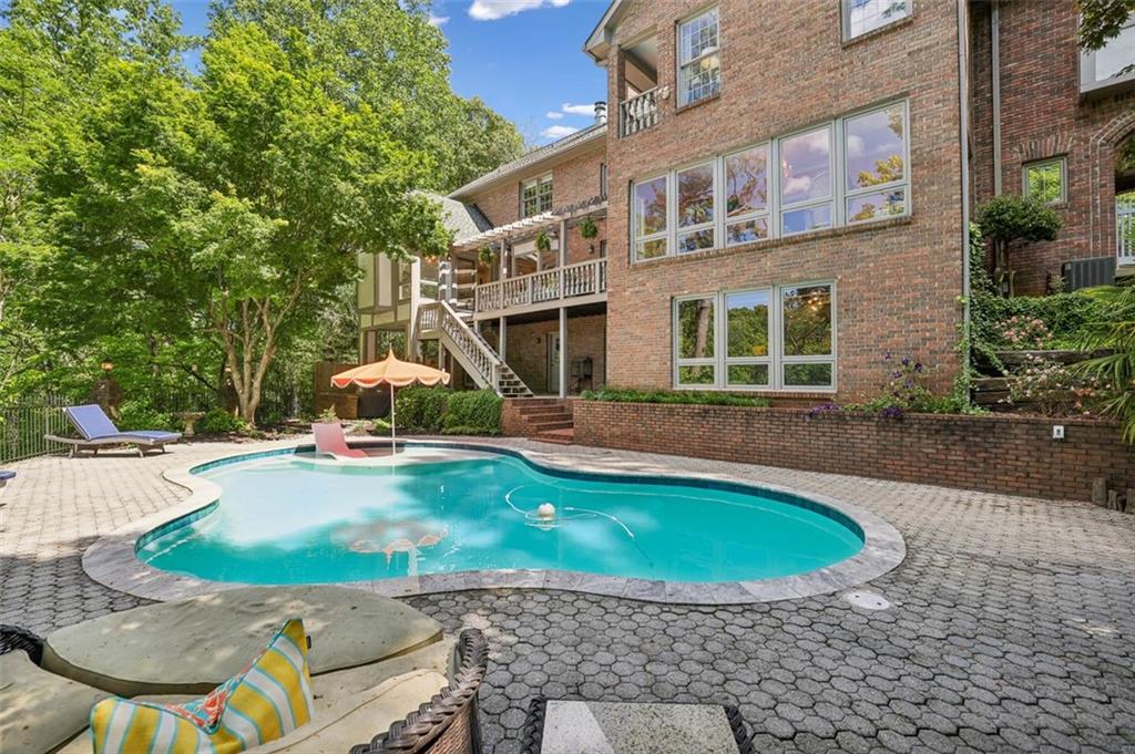 500 TAM OSHANTER Drive SE