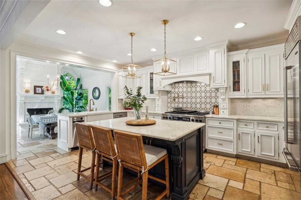 500 TAM OSHANTER Drive SE