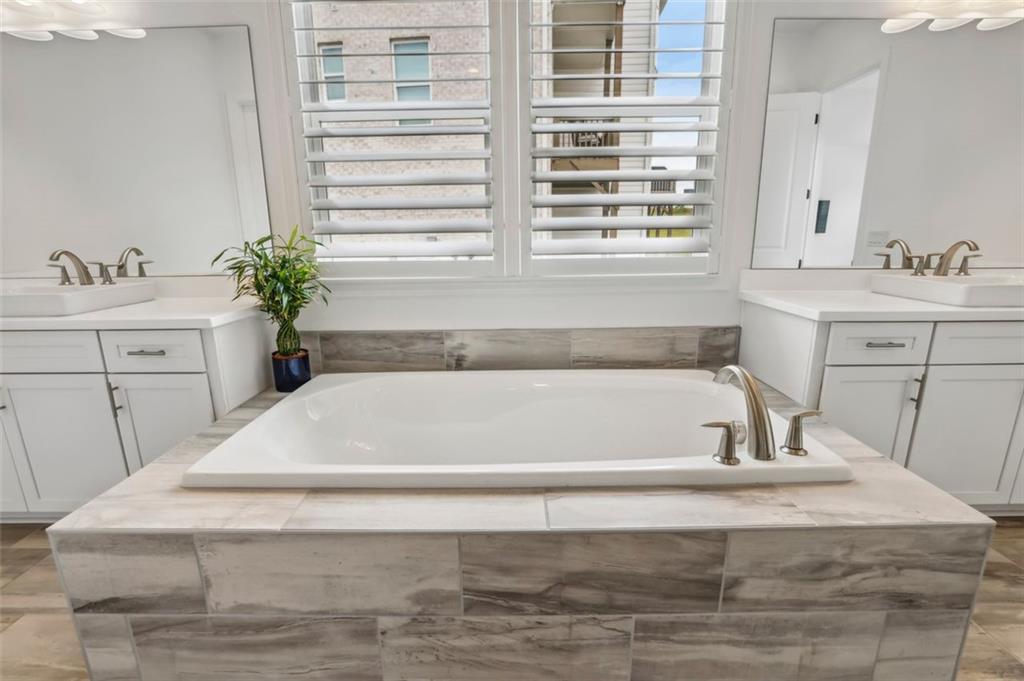 7610 POPPY MILL Lane