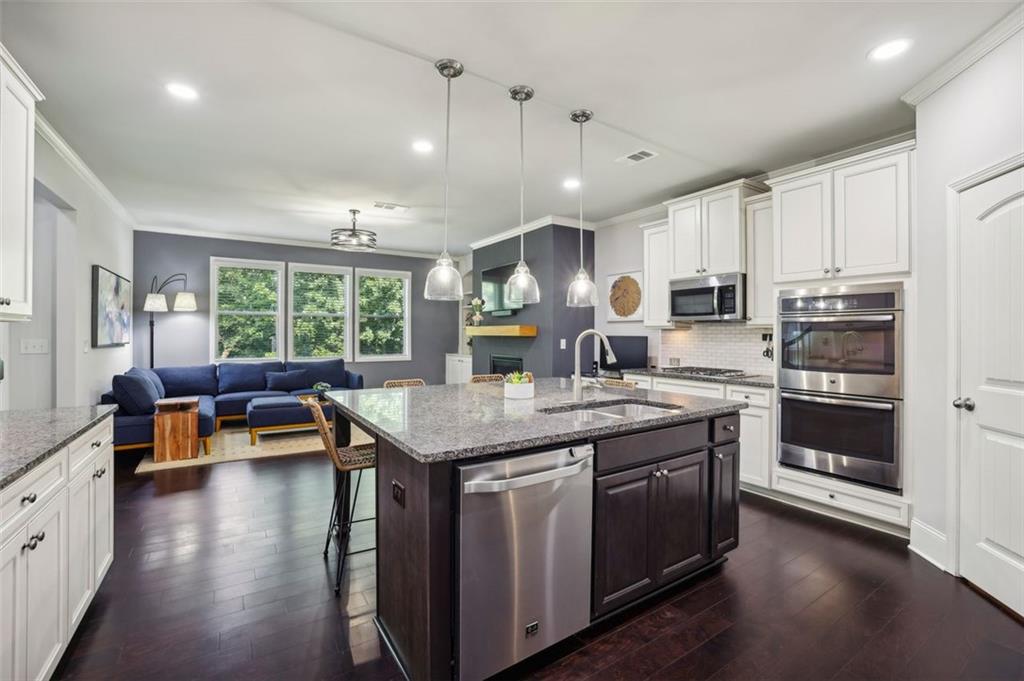 5435 SCENIC VALLEY Drive