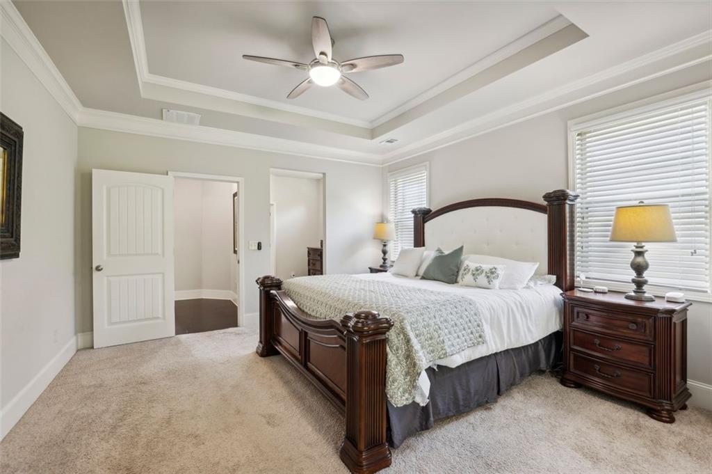 5435 SCENIC VALLEY Drive