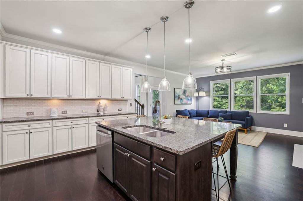 5435 SCENIC VALLEY Drive