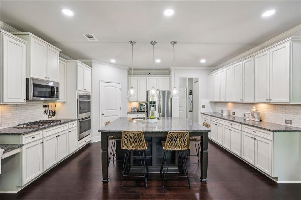 5435 SCENIC VALLEY Drive