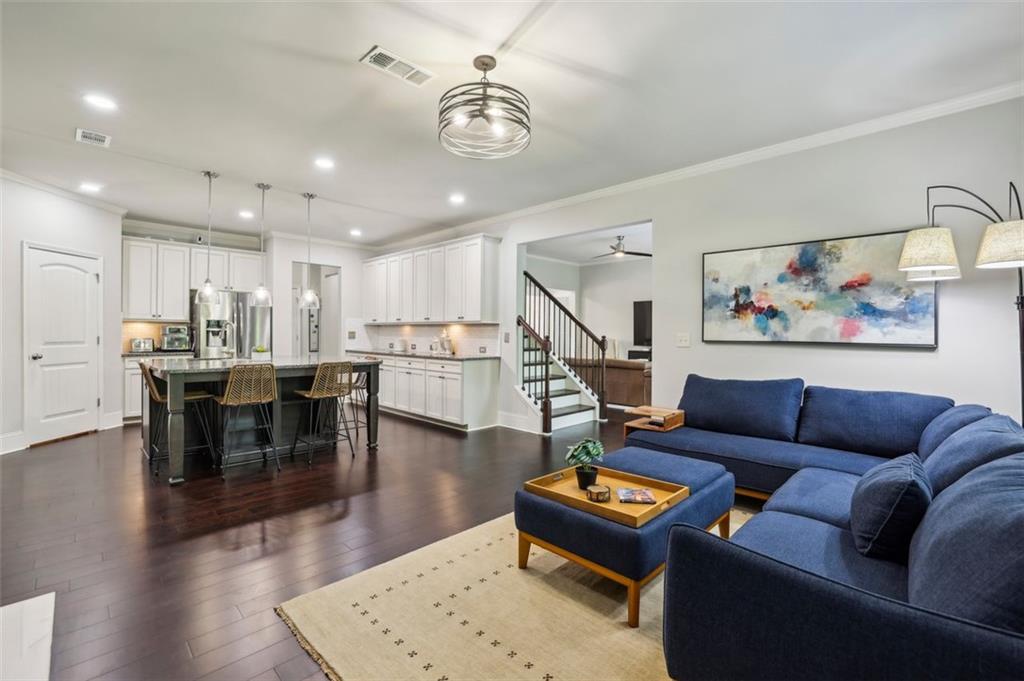 5435 SCENIC VALLEY Drive