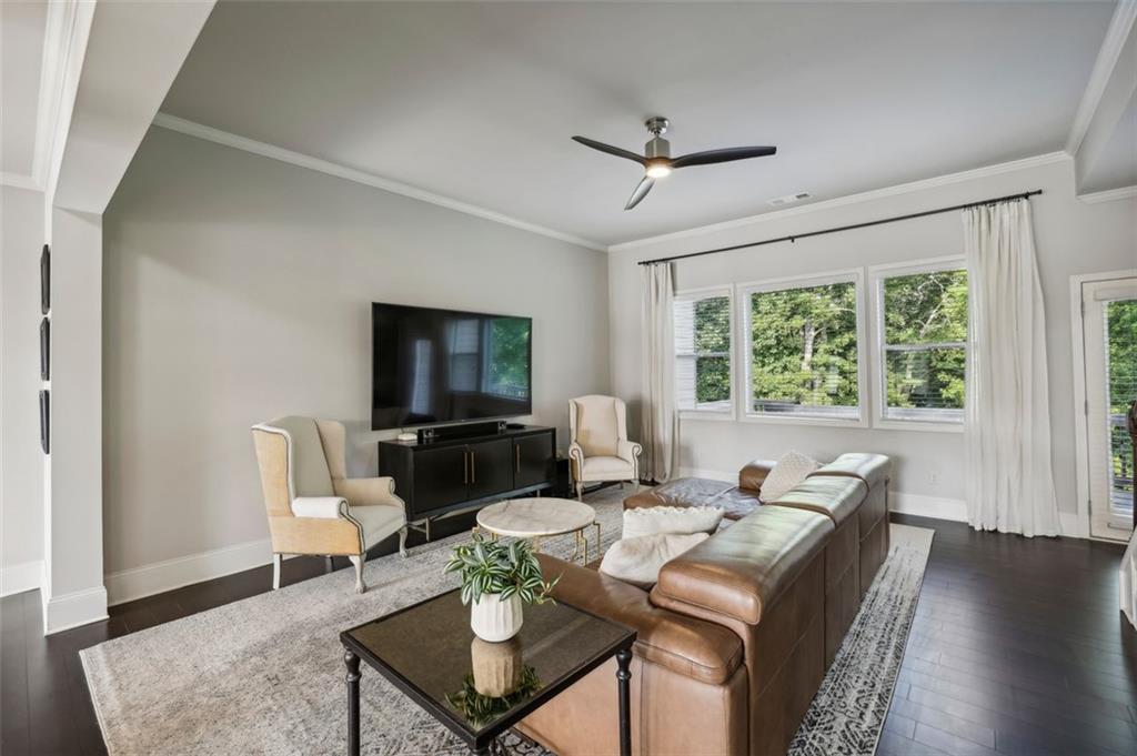 5435 SCENIC VALLEY Drive