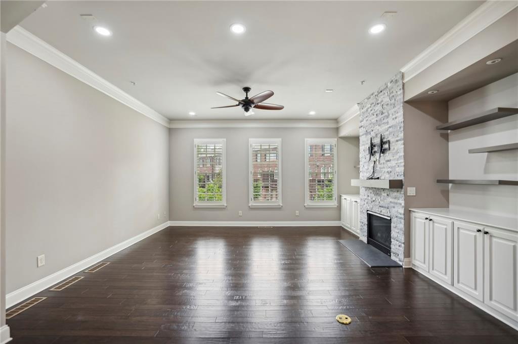 415 Rose Garden Lane