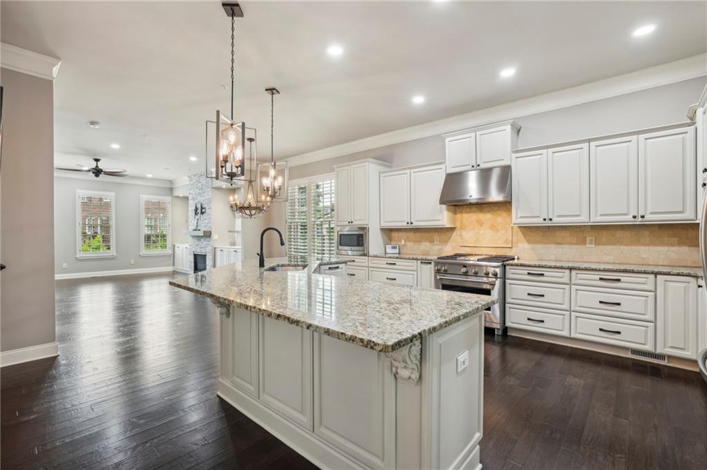 415 Rose Garden Lane