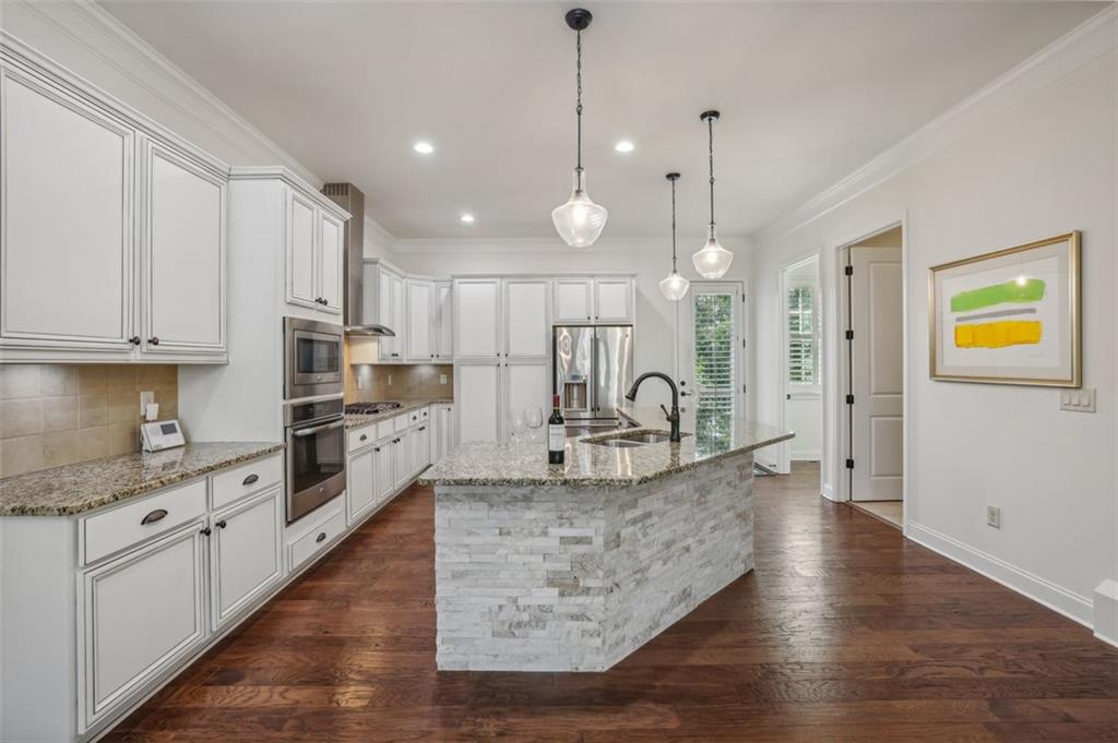 465 ROSE GARDEN Lane