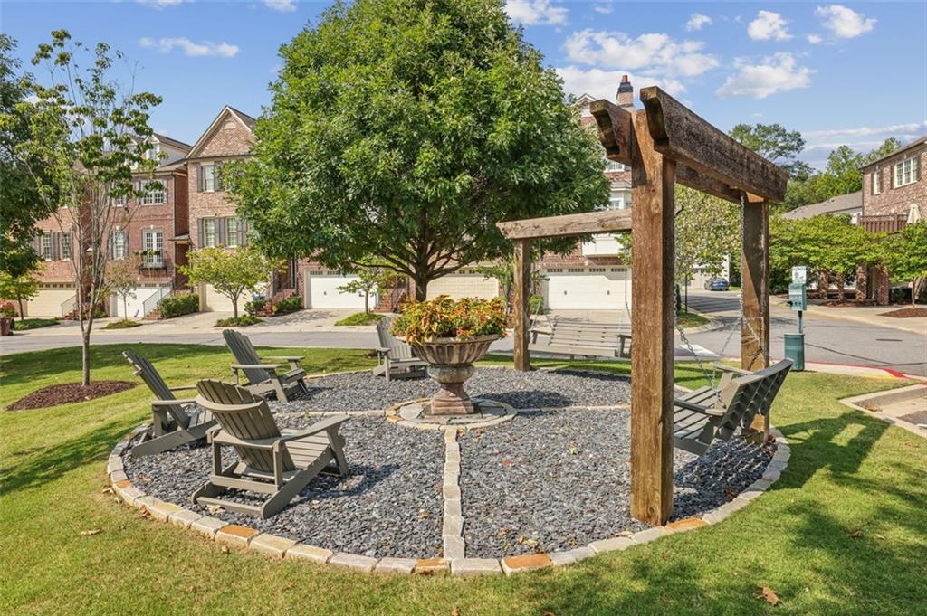 465 ROSE GARDEN Lane