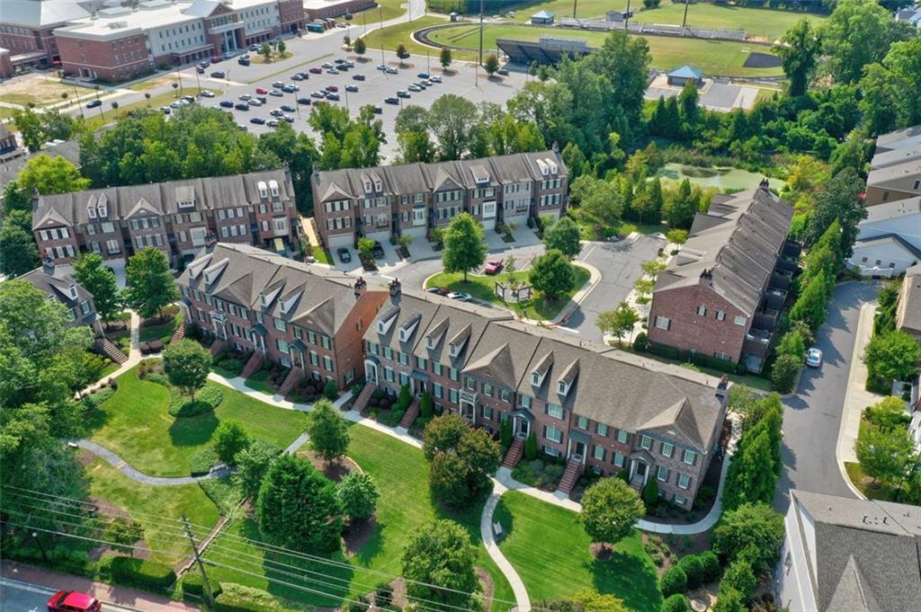 465 ROSE GARDEN Lane