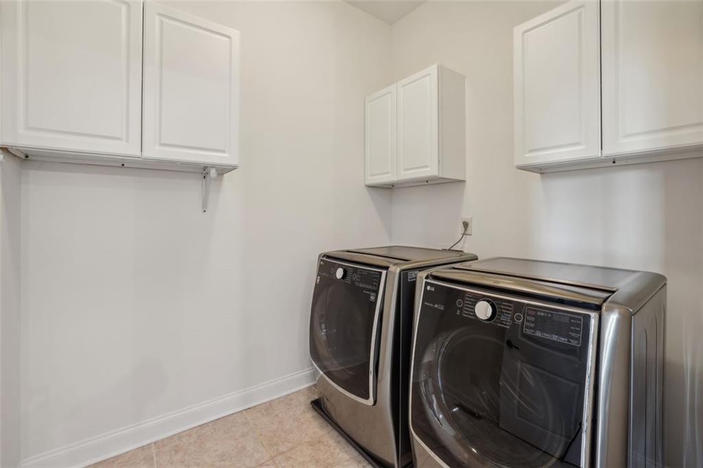 465 ROSE GARDEN Lane