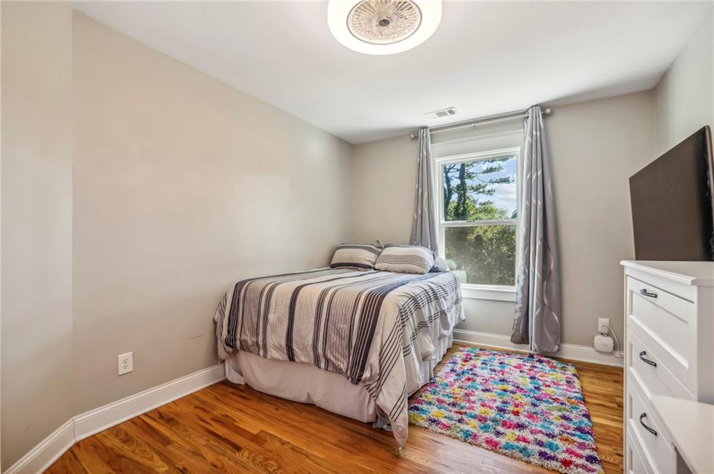 2122 Cavanaugh Avenue SE