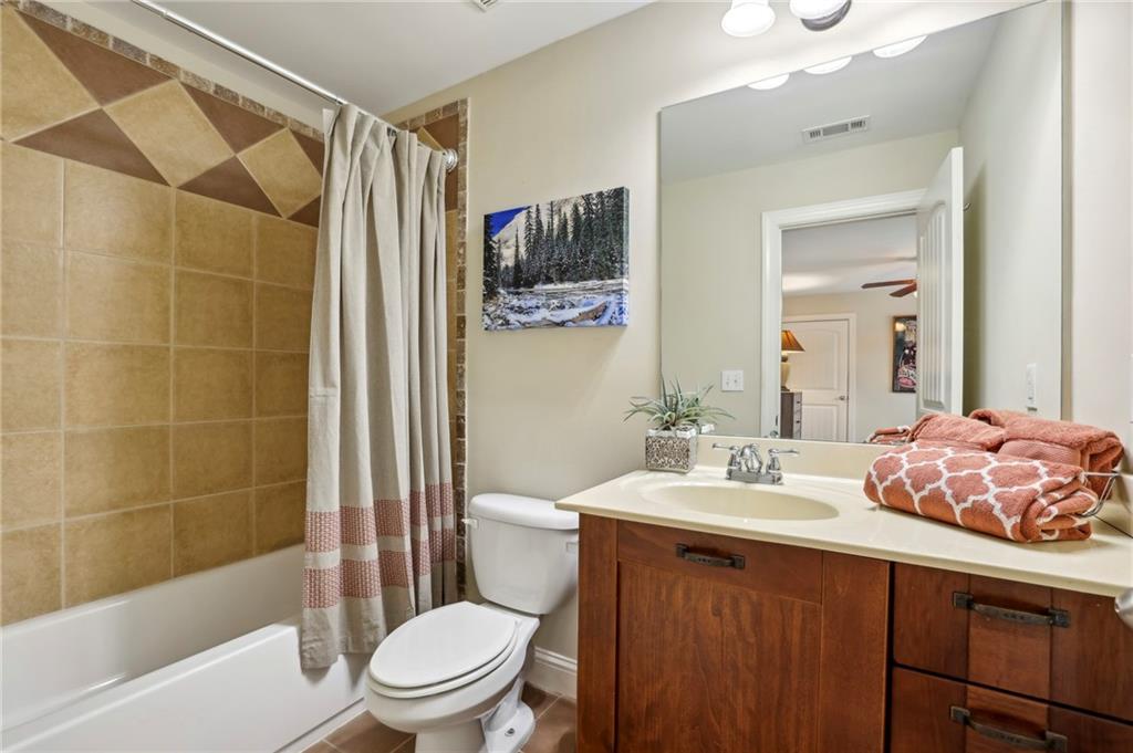 7620 Pleasant Hollow Lane