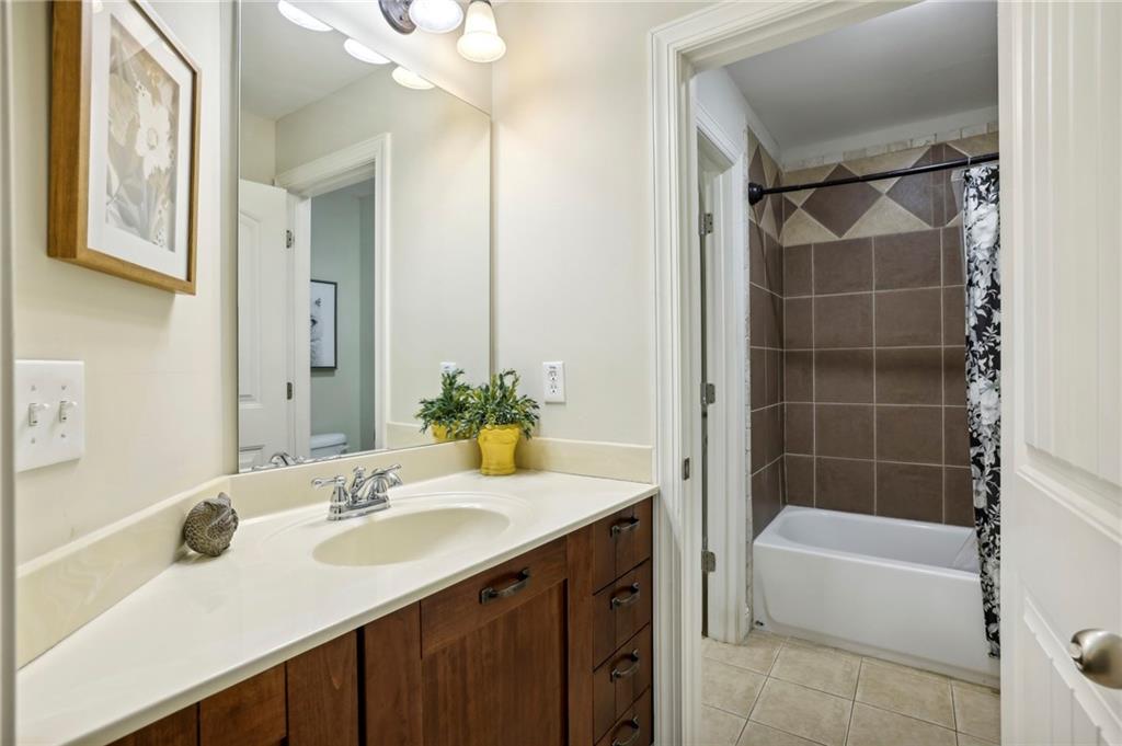 7620 Pleasant Hollow Lane