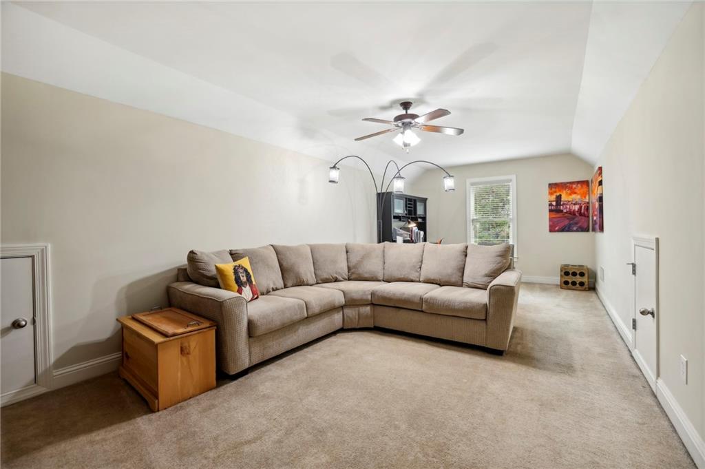 7620 Pleasant Hollow Lane