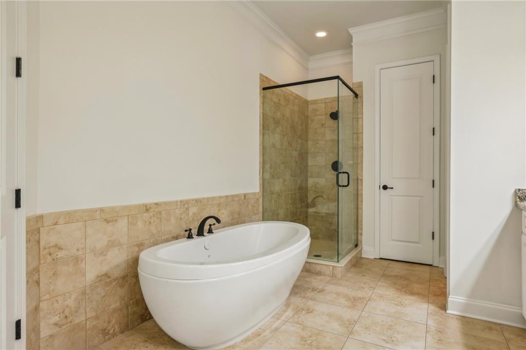 465 ROSE GARDEN Lane