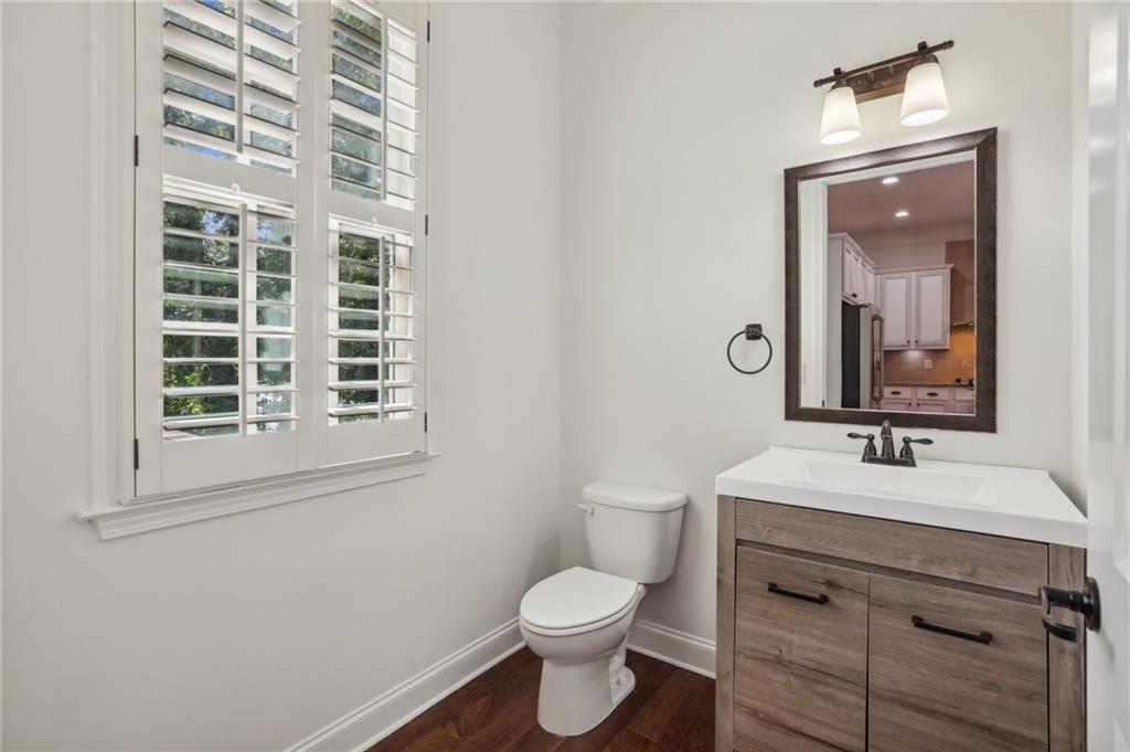 465 ROSE GARDEN Lane