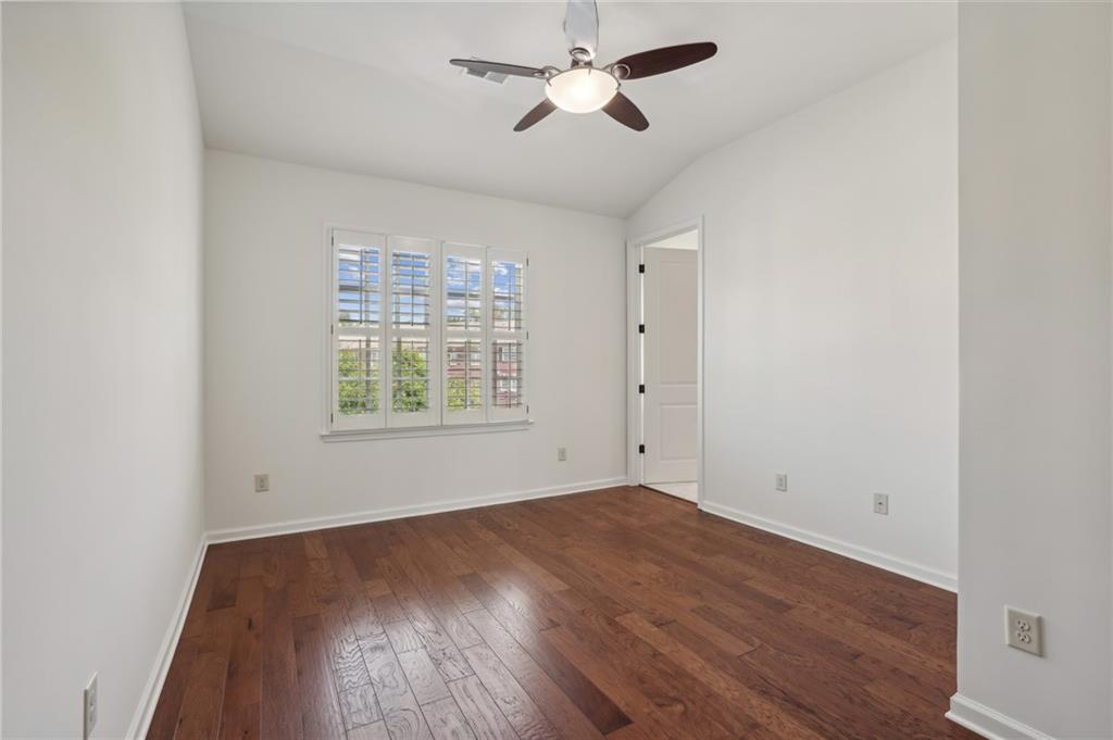 465 ROSE GARDEN Lane