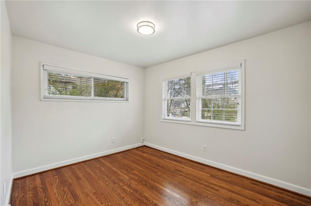 2807 Winding Lane NE