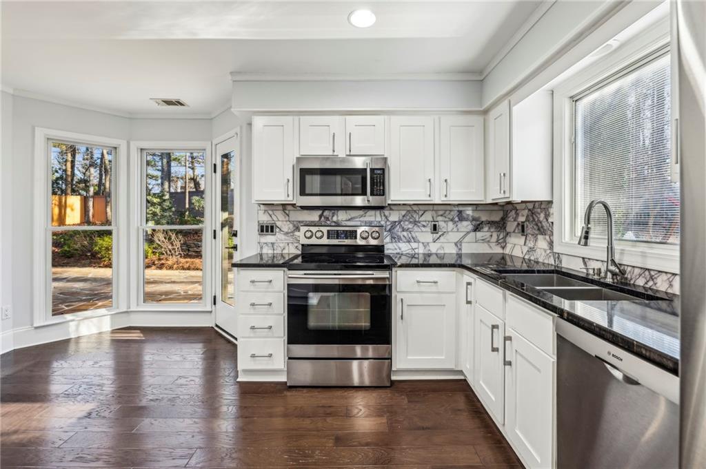 125 River Terrace Court