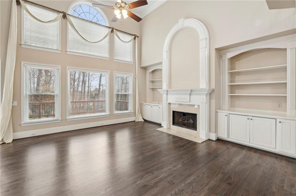 320 Old Sandhurst Station