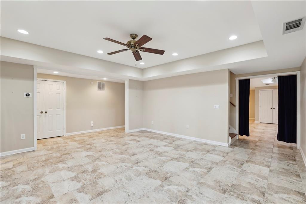 320 Old Sandhurst Station