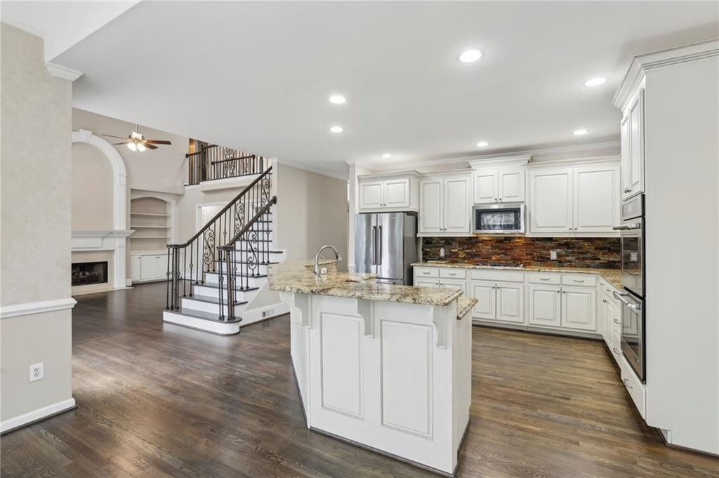 320 Old Sandhurst Station