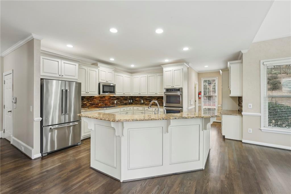 320 Old Sandhurst Station