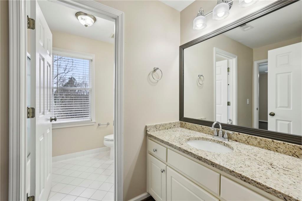 320 Old Sandhurst Station