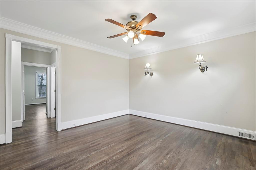 320 Old Sandhurst Station