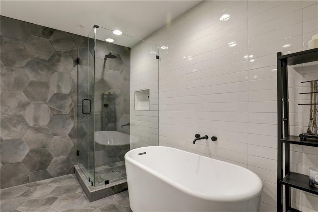 3235 Roswell Road Unit 703