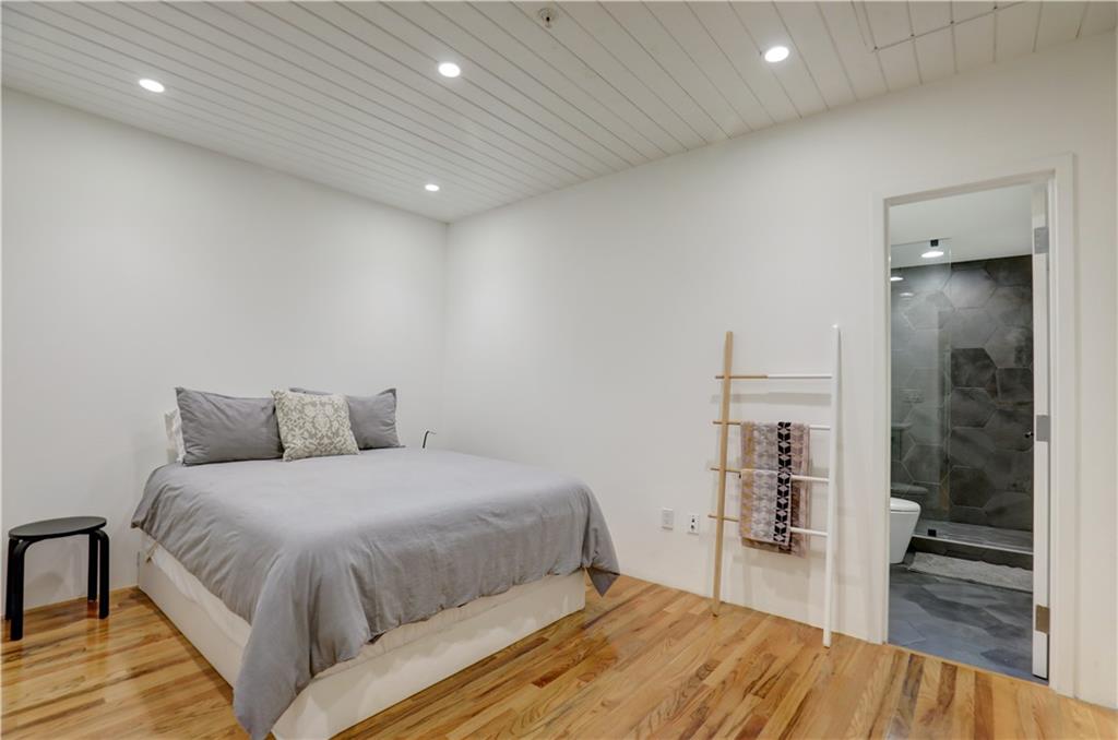 3235 Roswell Road Unit 703