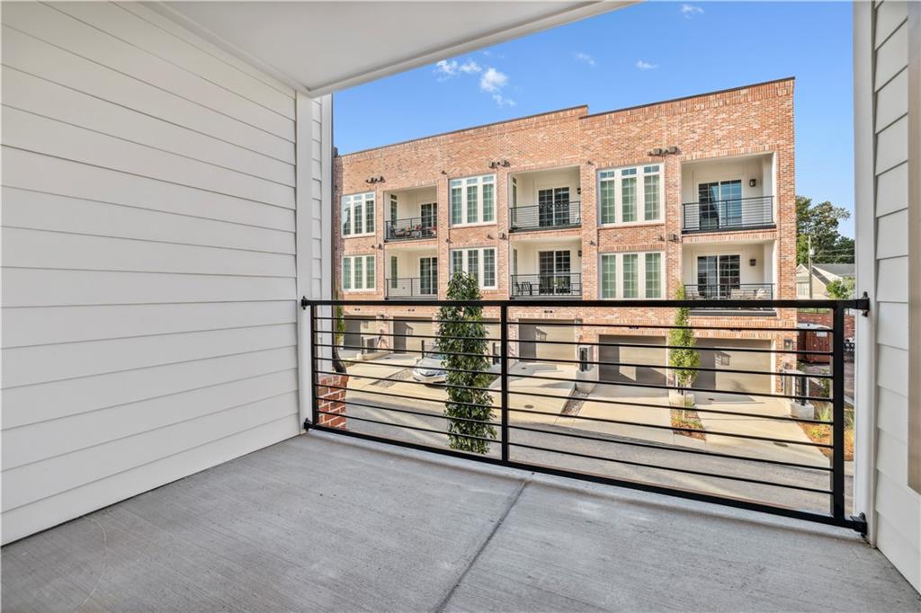 432 Burton Drive Unit 301