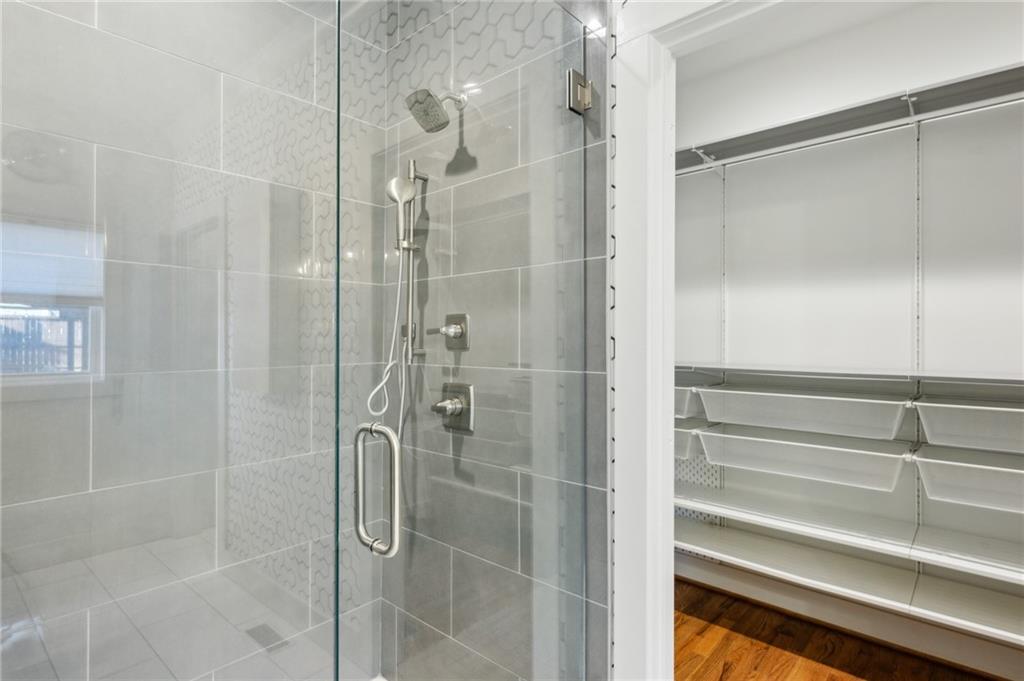 1237 MILTON Terrace SE