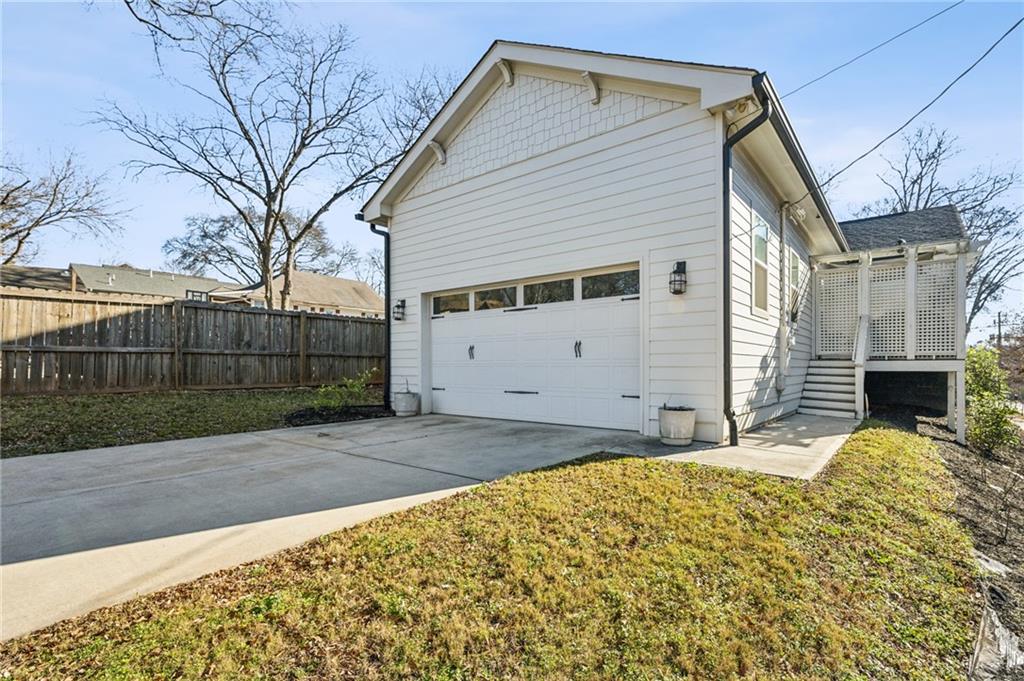 1237 MILTON Terrace SE