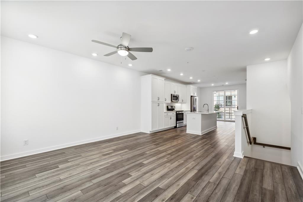 432 Burton Drive Unit 301