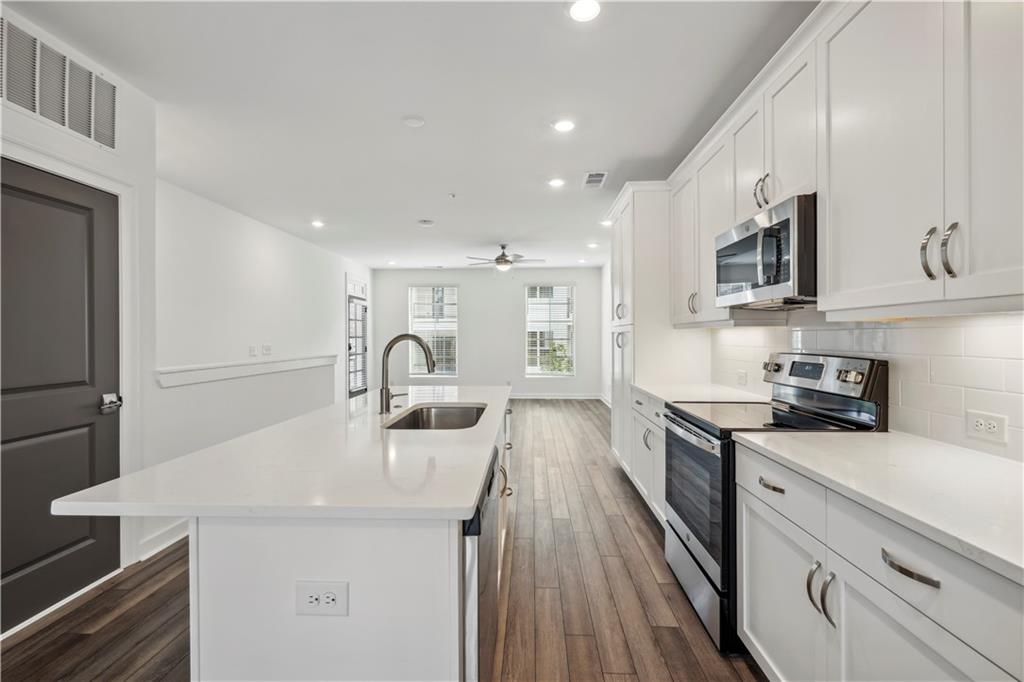 432 Burton Drive Unit 301