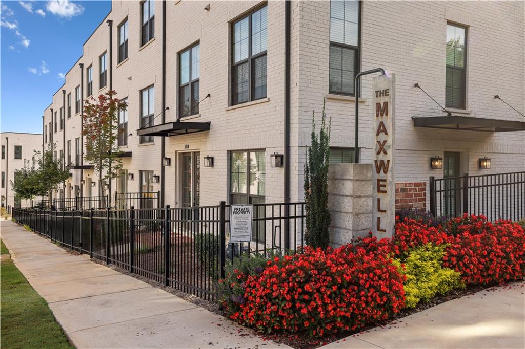 432 Burton Drive Unit 301