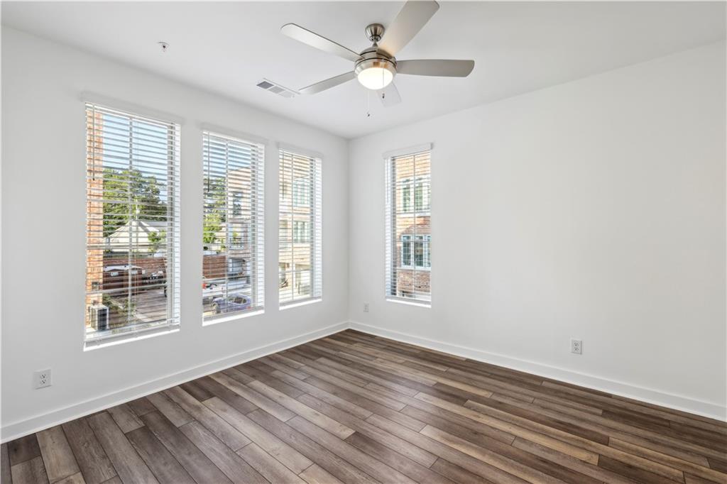 432 Burton Drive Unit 301