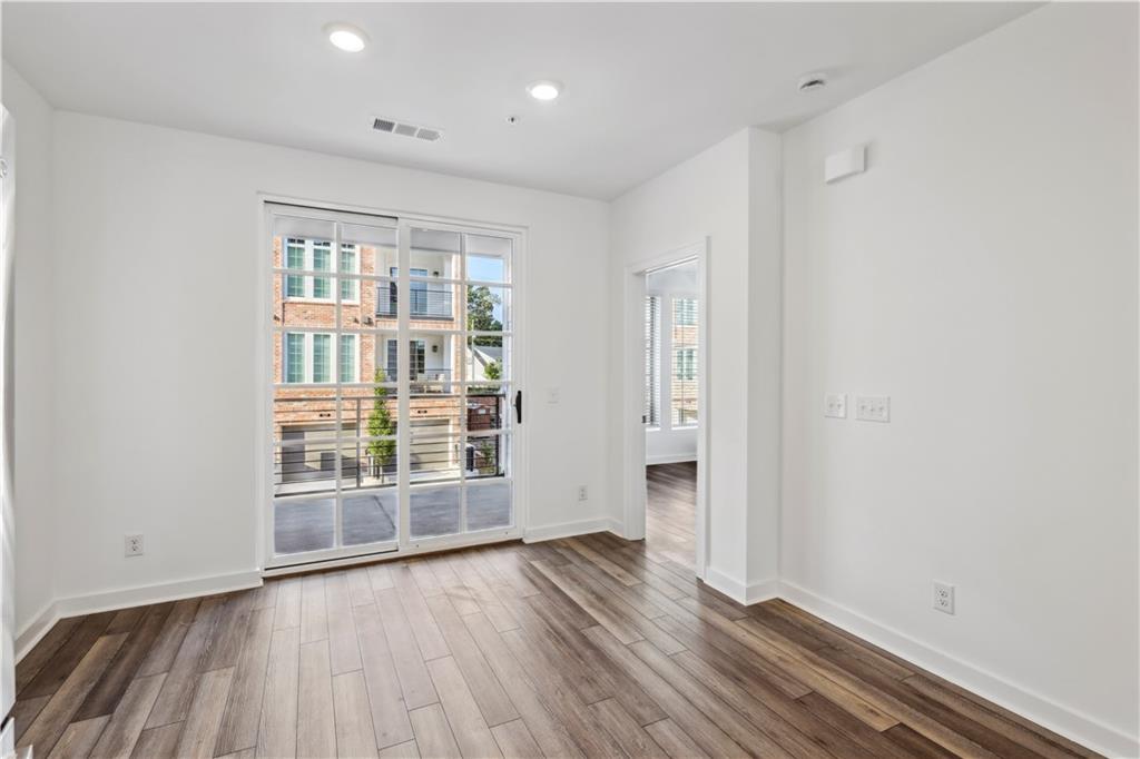 432 Burton Drive Unit 301