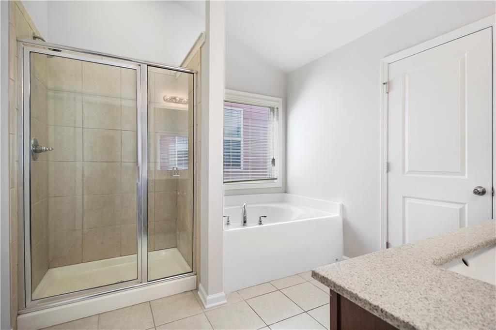 5090 BREEZEWOOD Circle