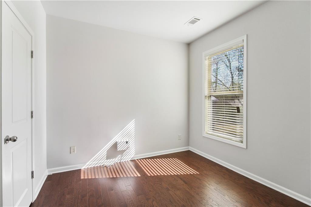 5090 BREEZEWOOD Circle