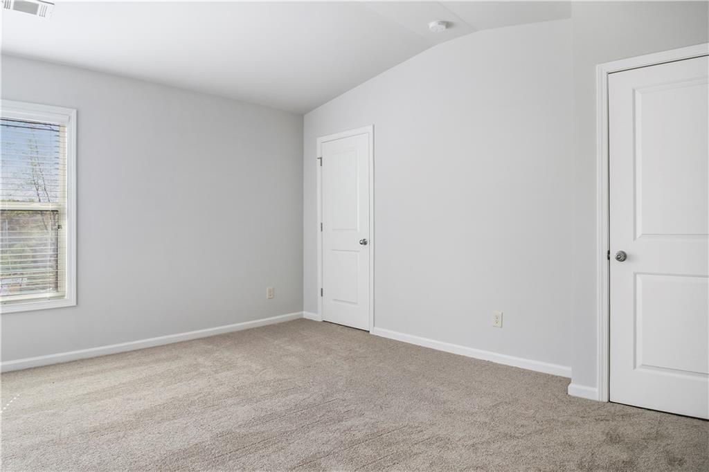 5090 BREEZEWOOD Circle