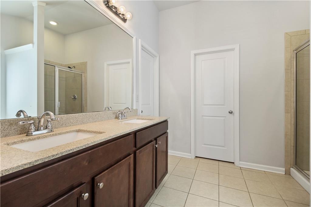 5090 BREEZEWOOD Circle