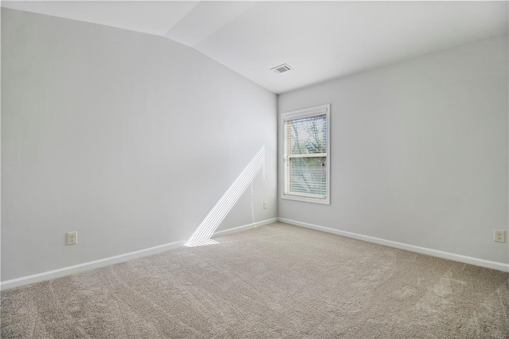 5090 BREEZEWOOD Circle